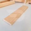 Kép 2/2 - 10x50x2200 Barkácsléc csomómentes 2 él lekerekítve (téglalap)