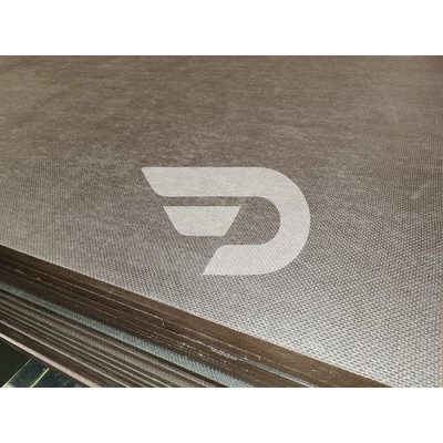 12x1250x2500 Rétegelt Lemez Csúszásmentes