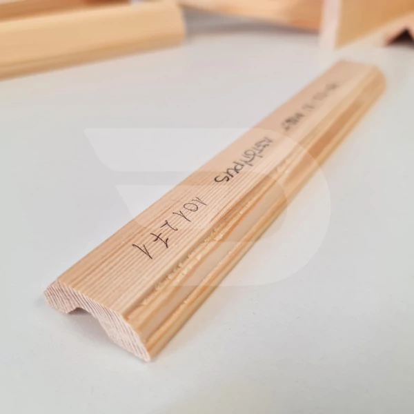 12x35x2200 Barkácsléc csomómentes díszmart (ajtó szegőléc)