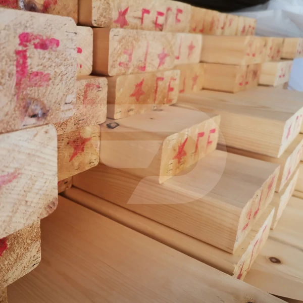45x142x5100 Szibériai Cédrus Gyalult Palló AB