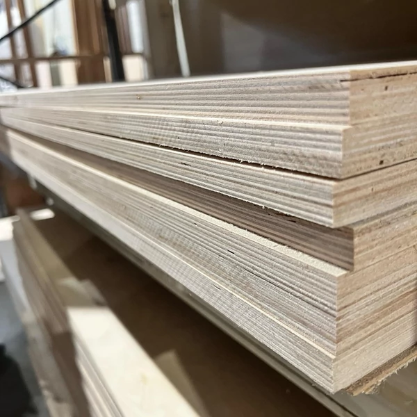 18x1525x1525 Nyír Rétegelt Lemez BB/BB