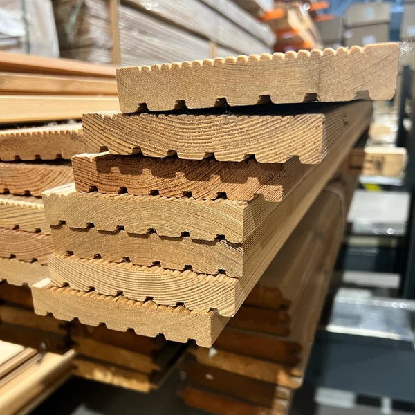 20x120x5700 Vörösfenyő Teraszburkolat (5 db, SUD) csomag AB