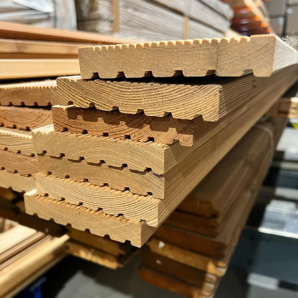 20x120x4500 Vörösfenyő Teraszburkolat (5 db, SUD) csomag AB